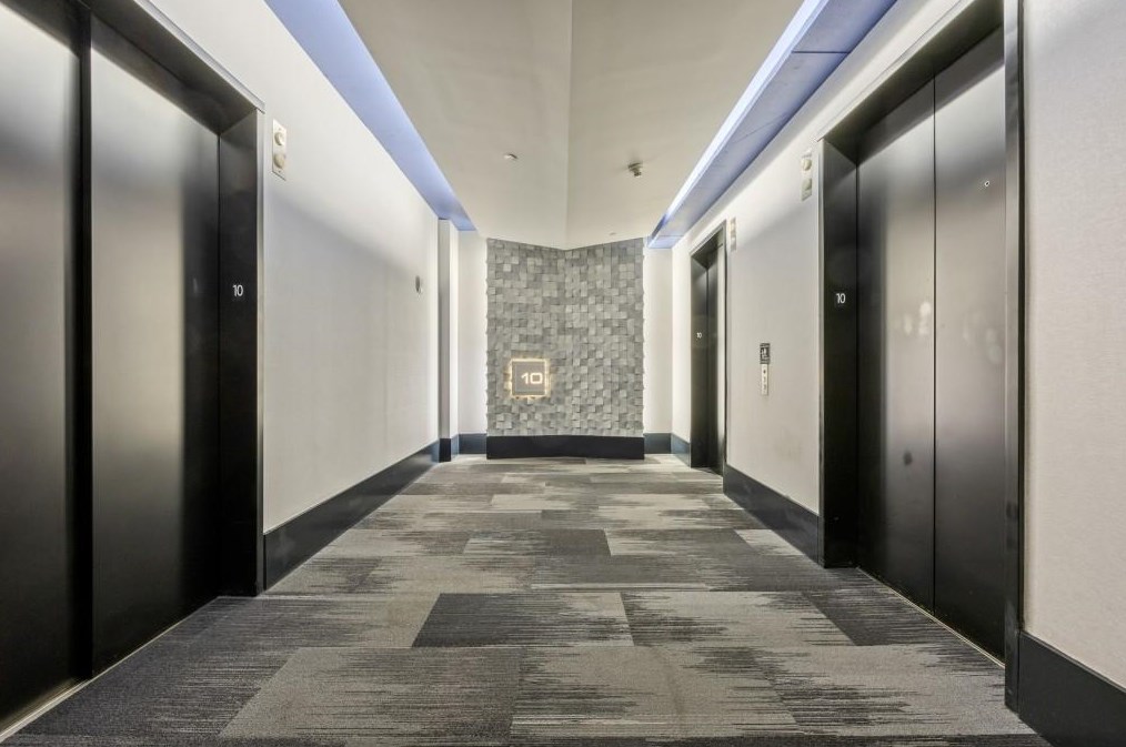 943 Peachtree St, Atlanta GA  30309-3936 exterior