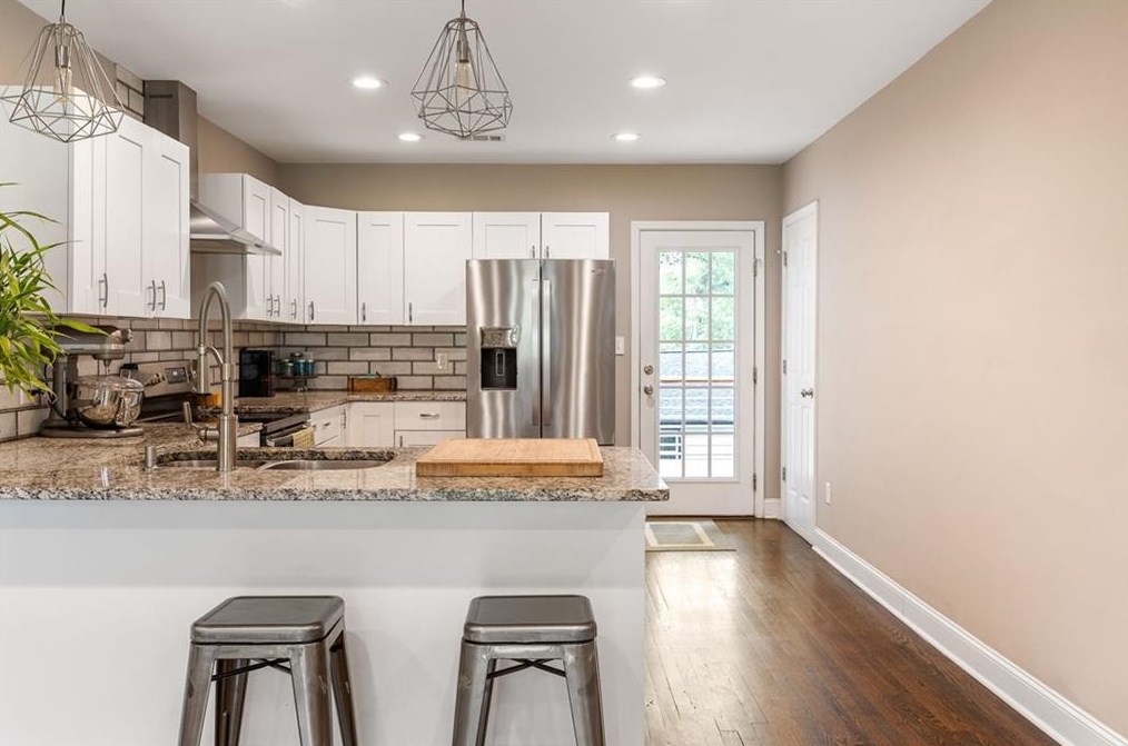 1971 Valencia Rd, Decatur GA  30032-5273 exterior