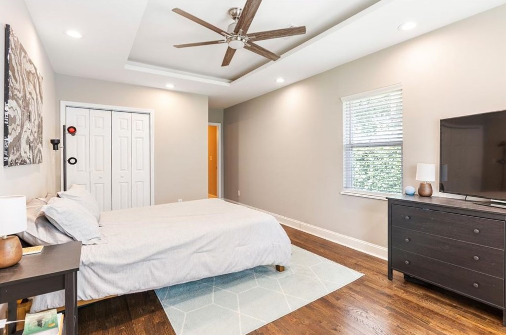 1971 Valencia Rd, Decatur GA  30032-5273 exterior