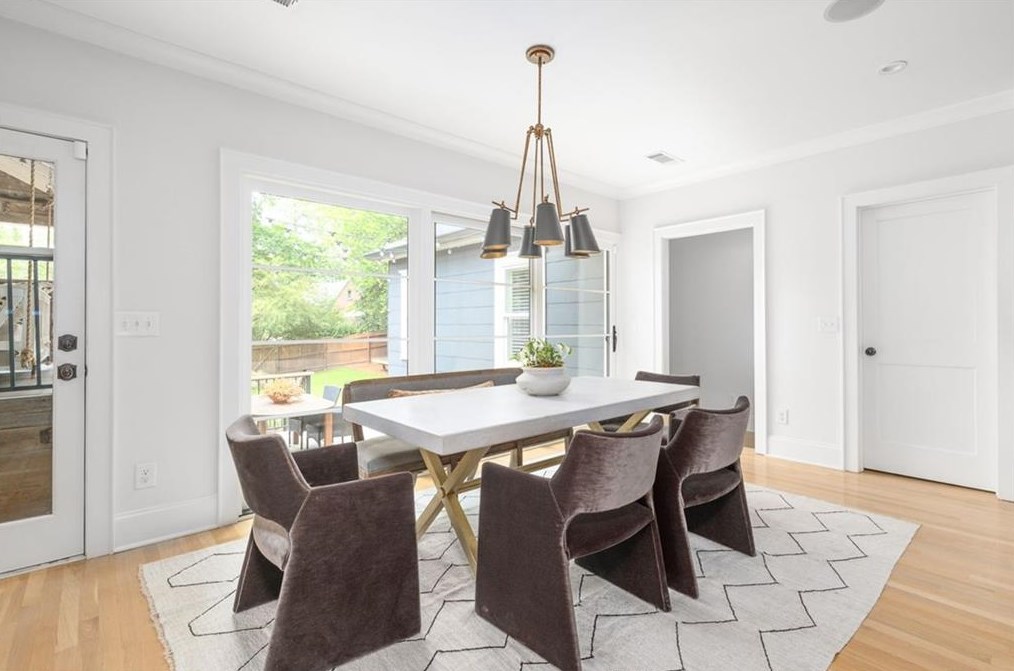 223 Woodlawn Ave, Decatur GA  30030-2312 exterior