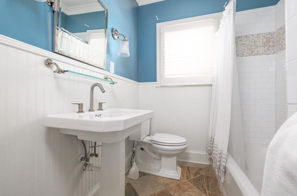 223 Woodlawn Ave, Decatur GA  30030-2312 exterior