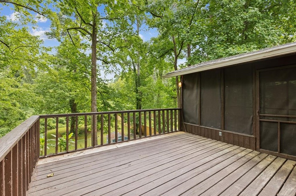 629 Clairmont Cir, Decatur GA  30033-5316 exterior