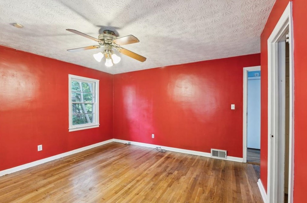 629 Clairmont Cir, Decatur GA  30033-5316 exterior