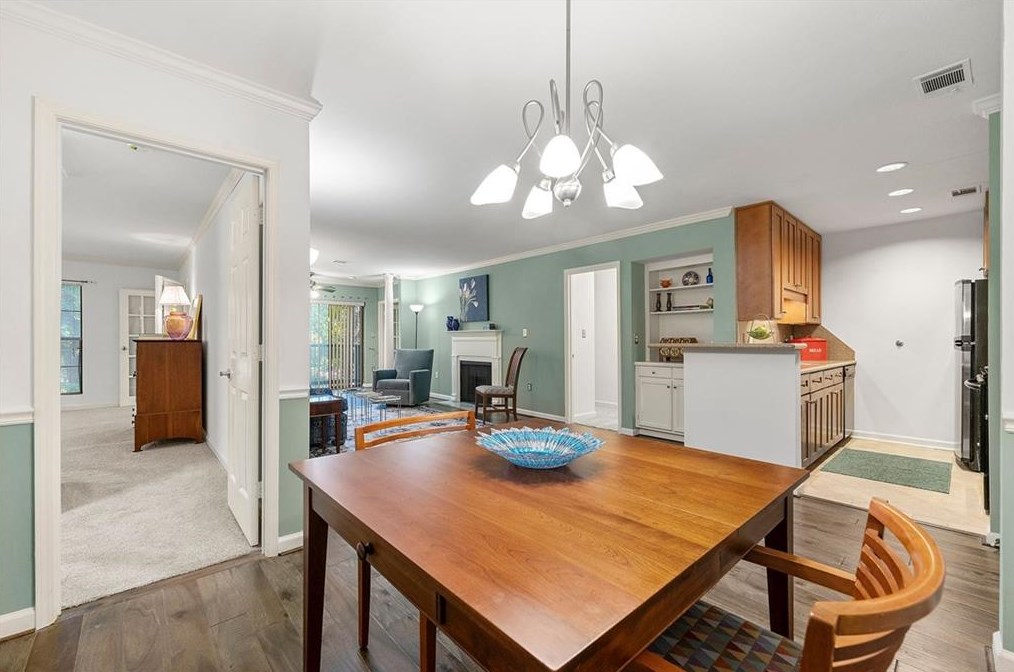 2109 Pne Hts Dr, Atlanta GA 30324-2834 exterior