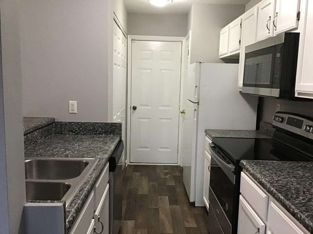 462 Buck Blvd, Calhoun GA 30701-4357 exterior