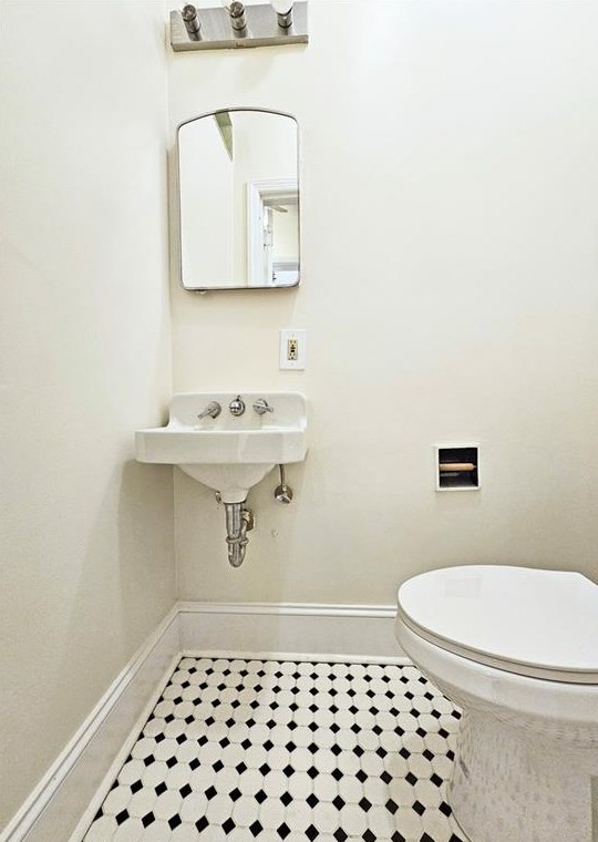 330 Ansley St, Decatur GA 30030-5215 exterior