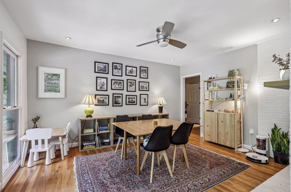 1142 Vistavia Cir, Decatur GA  30033-3418 exterior