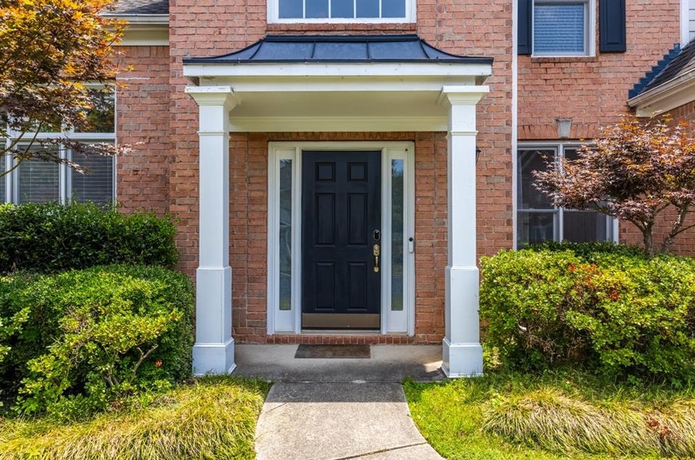 2631 Madison Dr, Atlanta GA  30360-2084 exterior