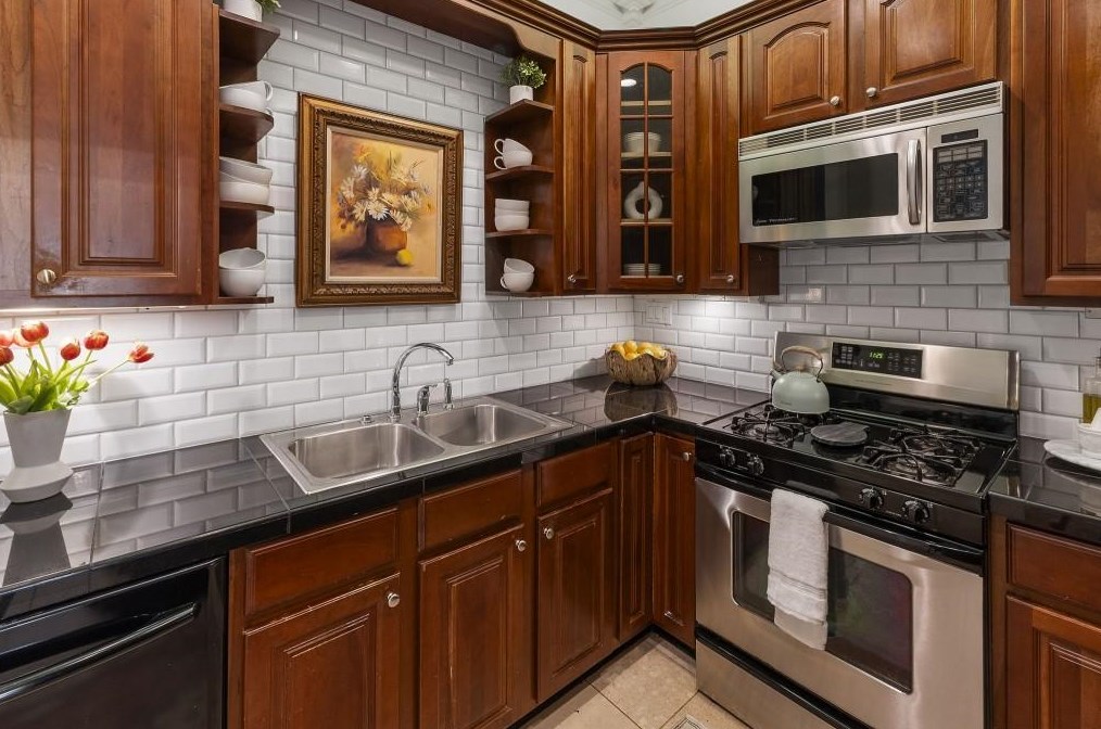 185 Eleanor St, Atlanta GA  30317-2302 exterior