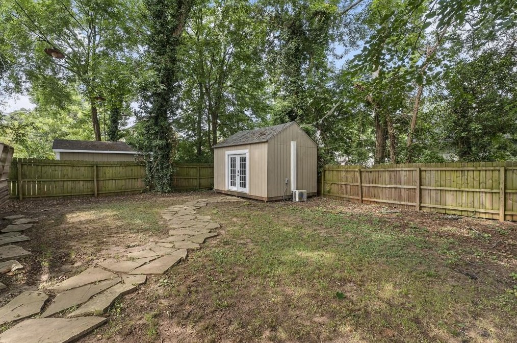 185 Eleanor St, Atlanta GA  30317-2302 exterior