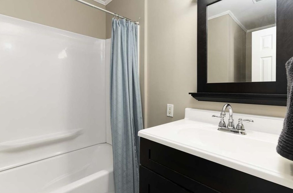 1600 Defoors Walk, Atlanta GA  30318-3012 exterior
