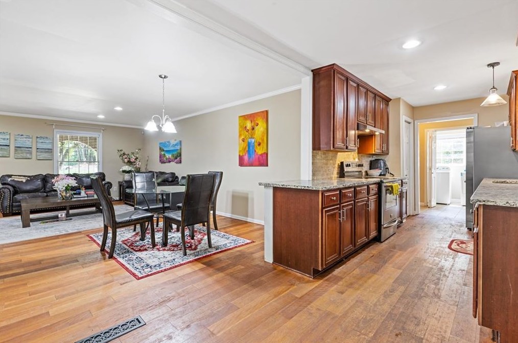 2547 Andover Dr, Atlanta GA  30360-1923 exterior
