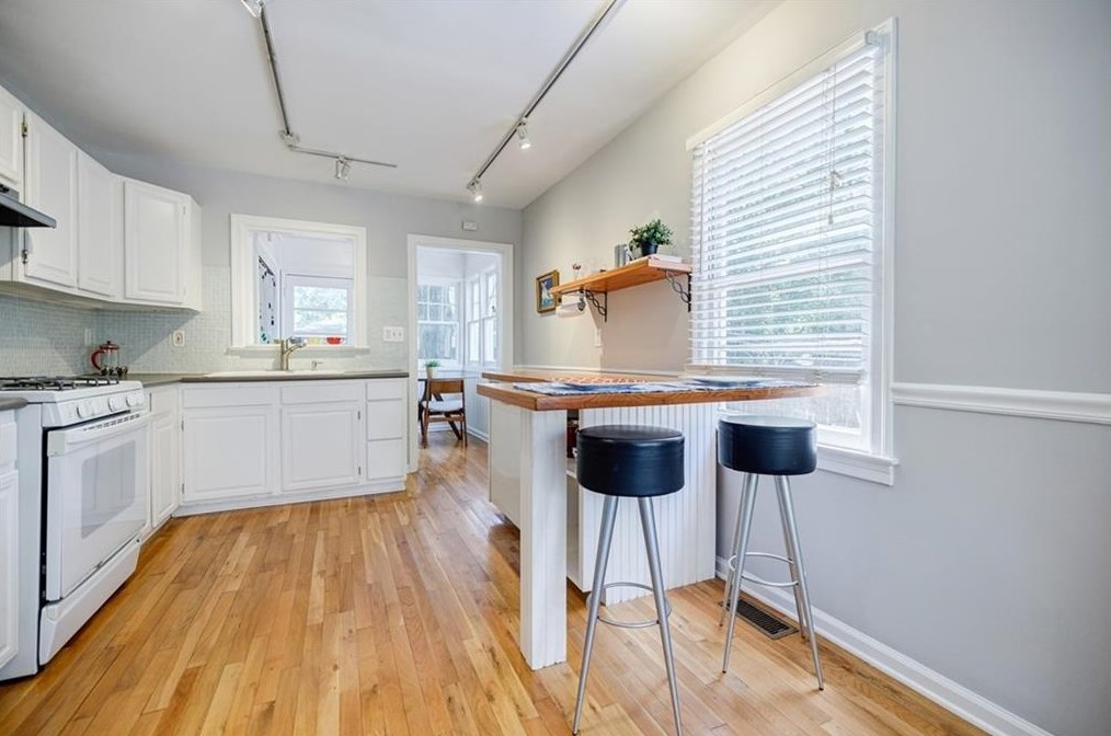 1258 Woodland Ave, Atlanta GA  30324-4517 exterior