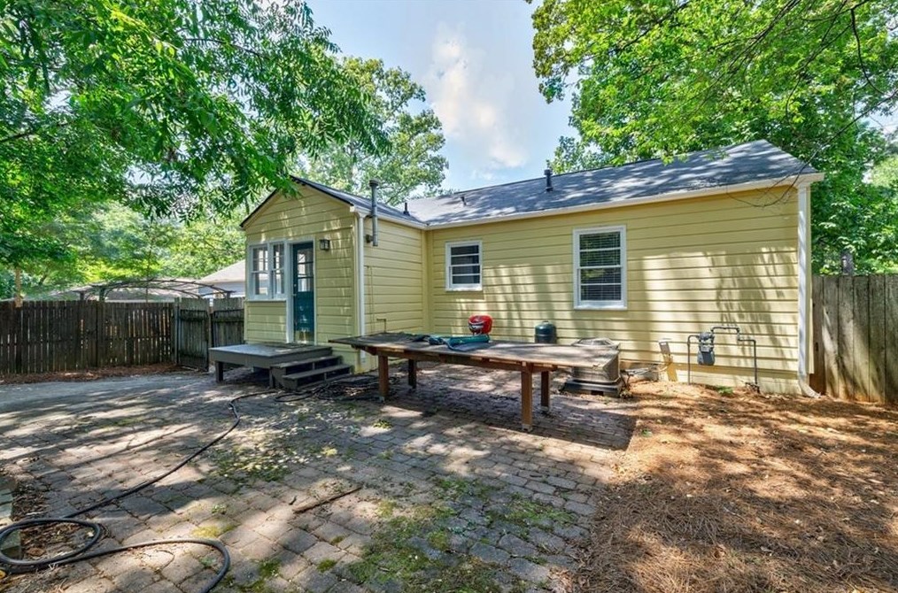 1258 Woodland Ave, Atlanta GA  30324-4517 exterior