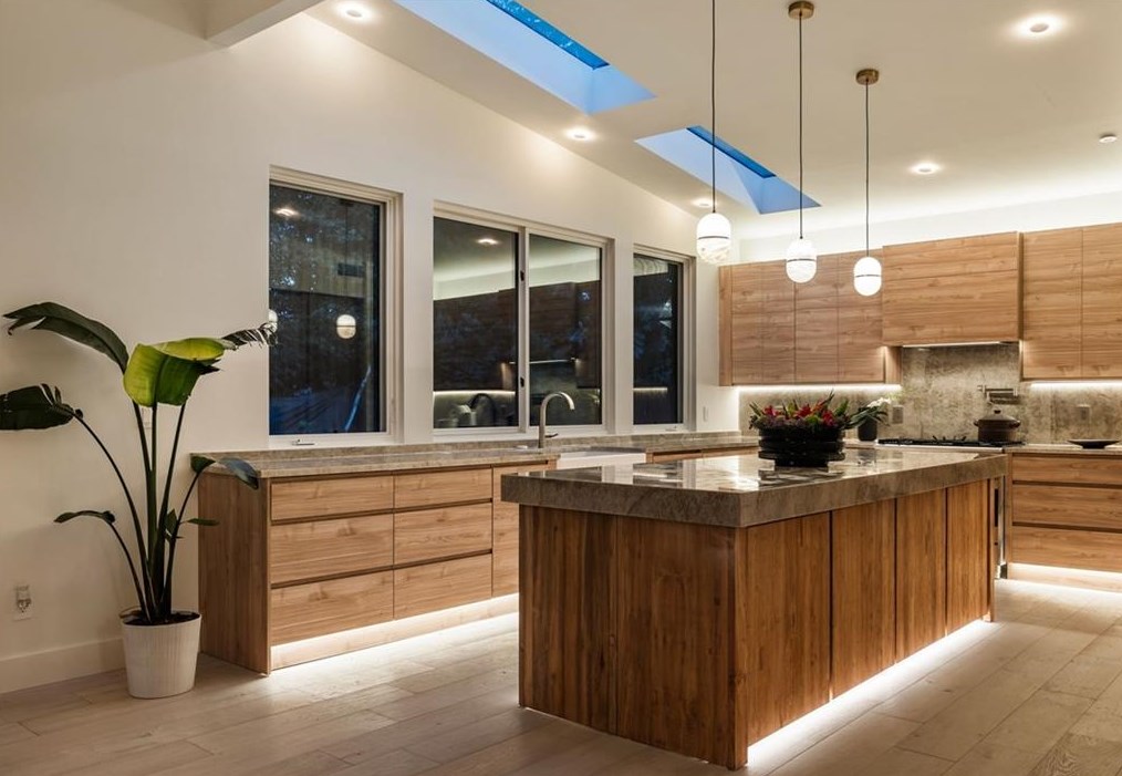 1807 Coventry Rd, Decatur GA  30030-1013 exterior