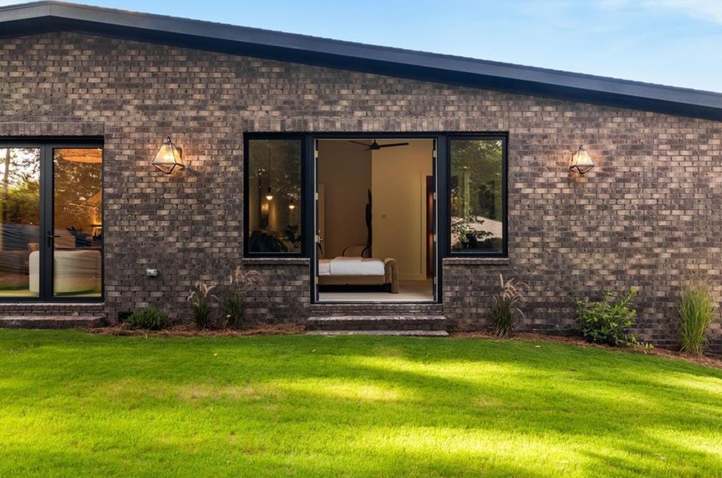 1807 Coventry Rd, Decatur GA  30030-1013 exterior