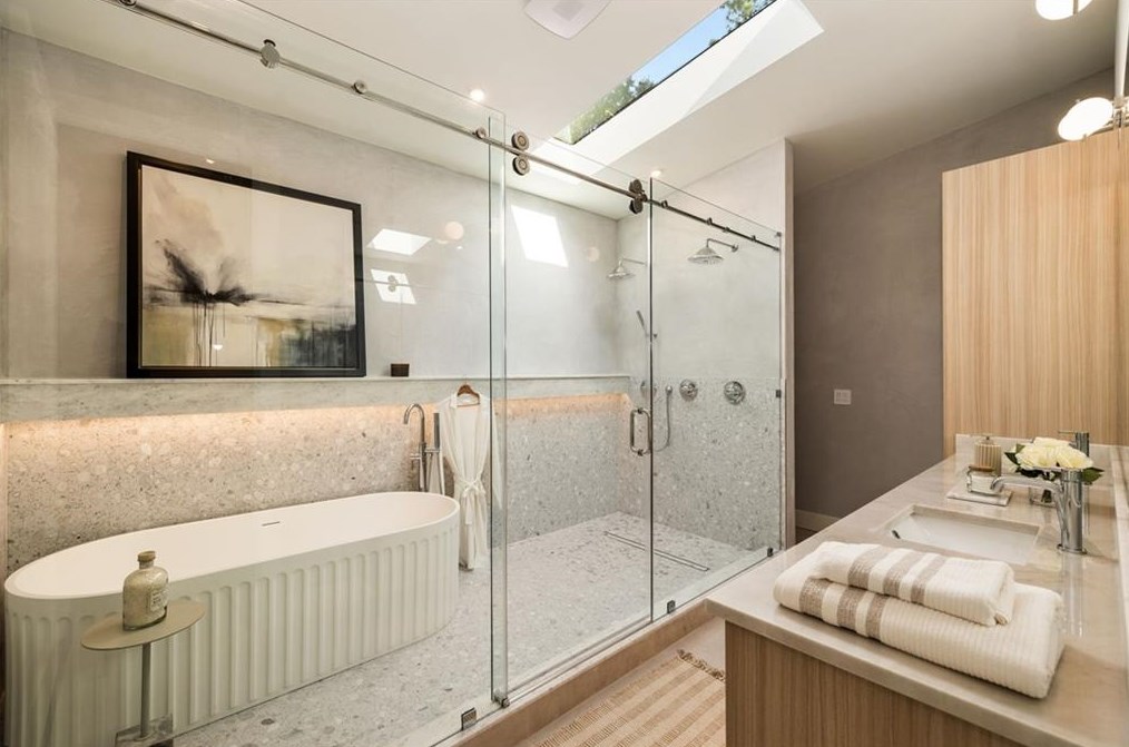 1807 Coventry Rd, Decatur GA  30030-1013 exterior