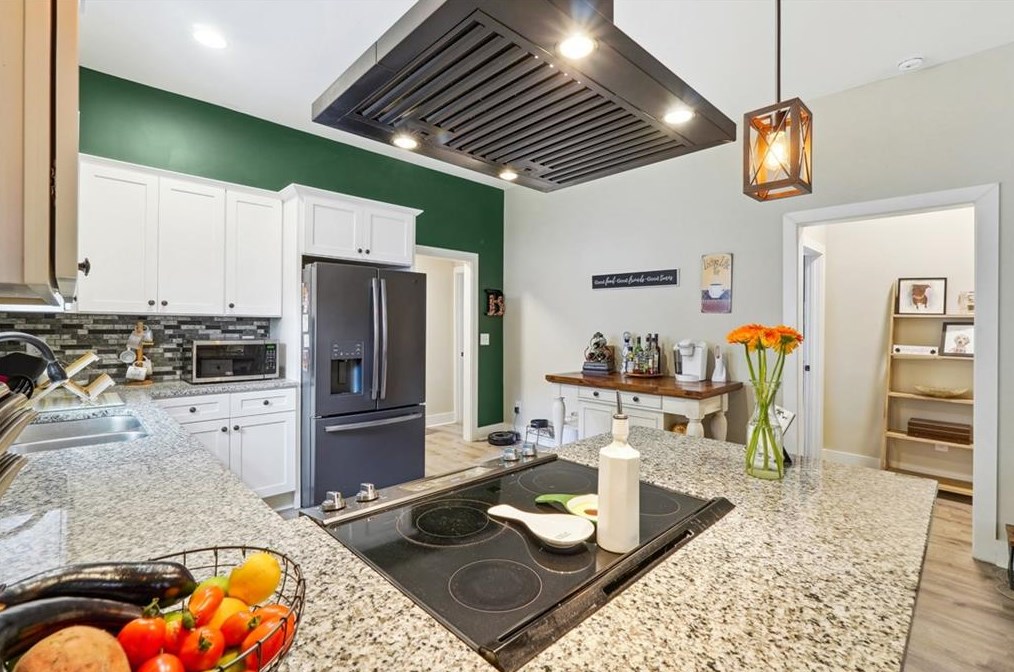 1579 Elixir Ave, Atlanta GA  30314-2216 exterior