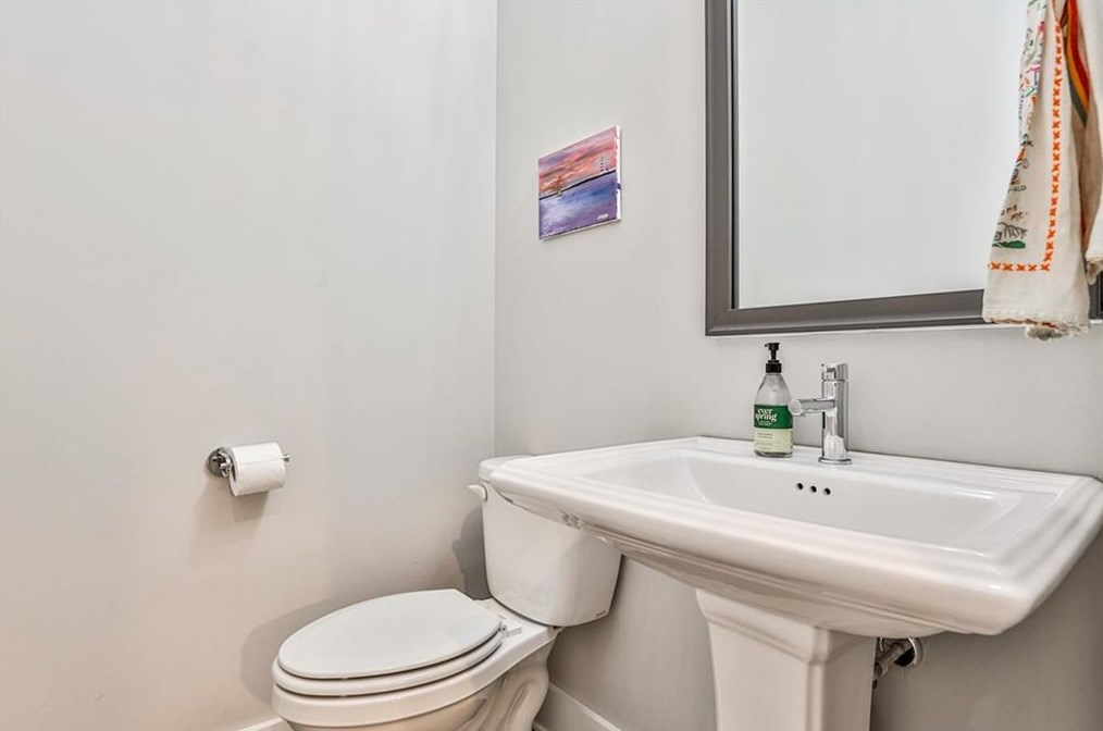 66 Rogers St, Atlanta GA 30317-1018 exterior