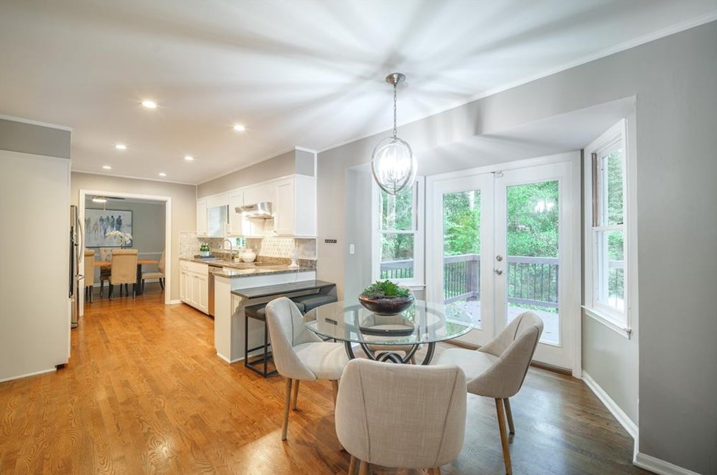 3993 Menlo Dr, Atlanta GA  30340-5117 exterior