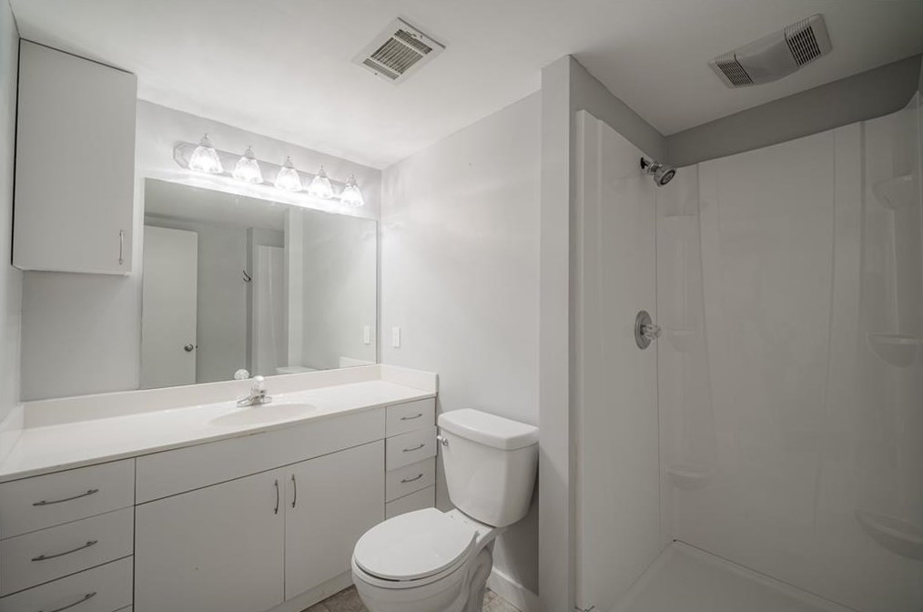 3993 Menlo Dr, Atlanta GA  30340-5117 exterior