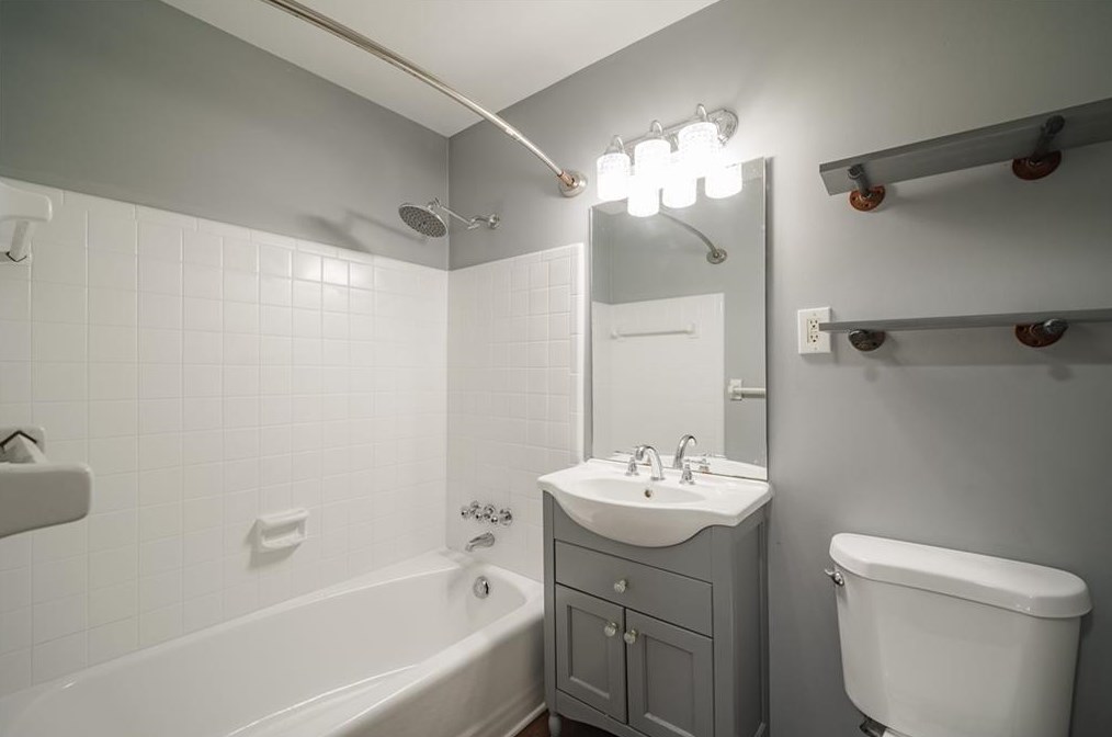 3993 Menlo Dr, Atlanta GA  30340-5117 exterior