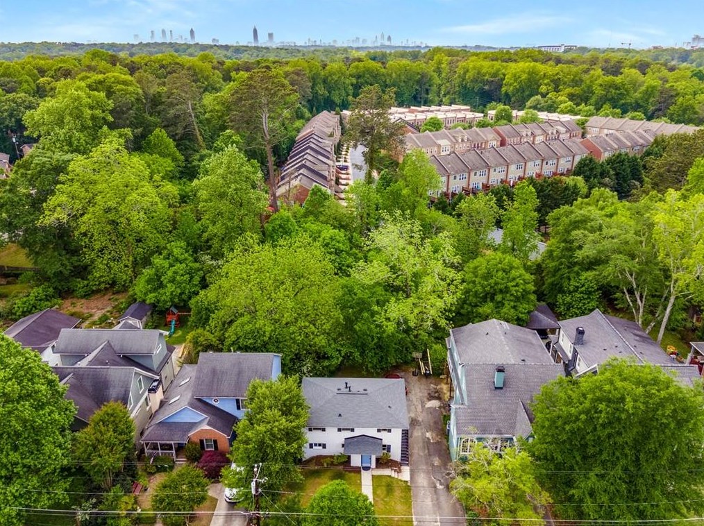 216 Superior Ave, Decatur GA  30030-1815 exterior