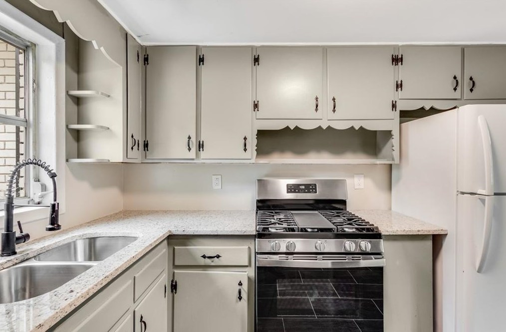 216 Superior Ave, Decatur GA  30030-1815 exterior