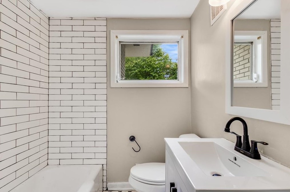 216 Superior Ave, Decatur GA  30030-1815 exterior