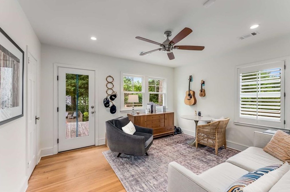 855 Highland Ter, Atlanta GA  30306-3411 exterior