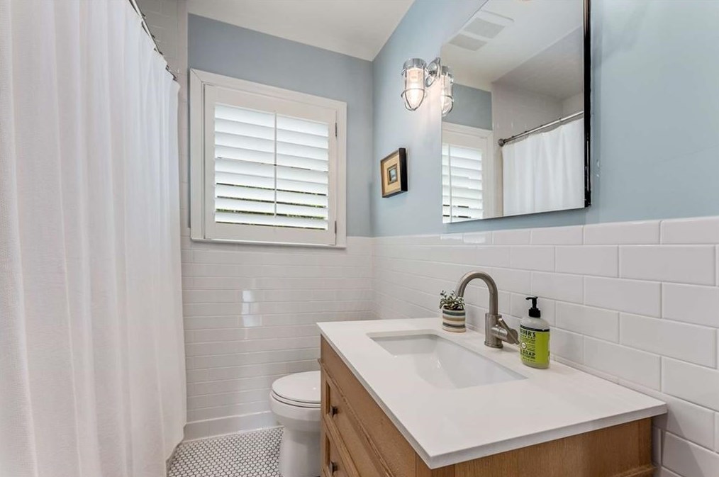 855 Highland Ter, Atlanta GA  30306-3411 exterior