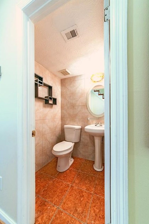 2464 Lehaven Dr, Tucker GA  30084-3513 exterior