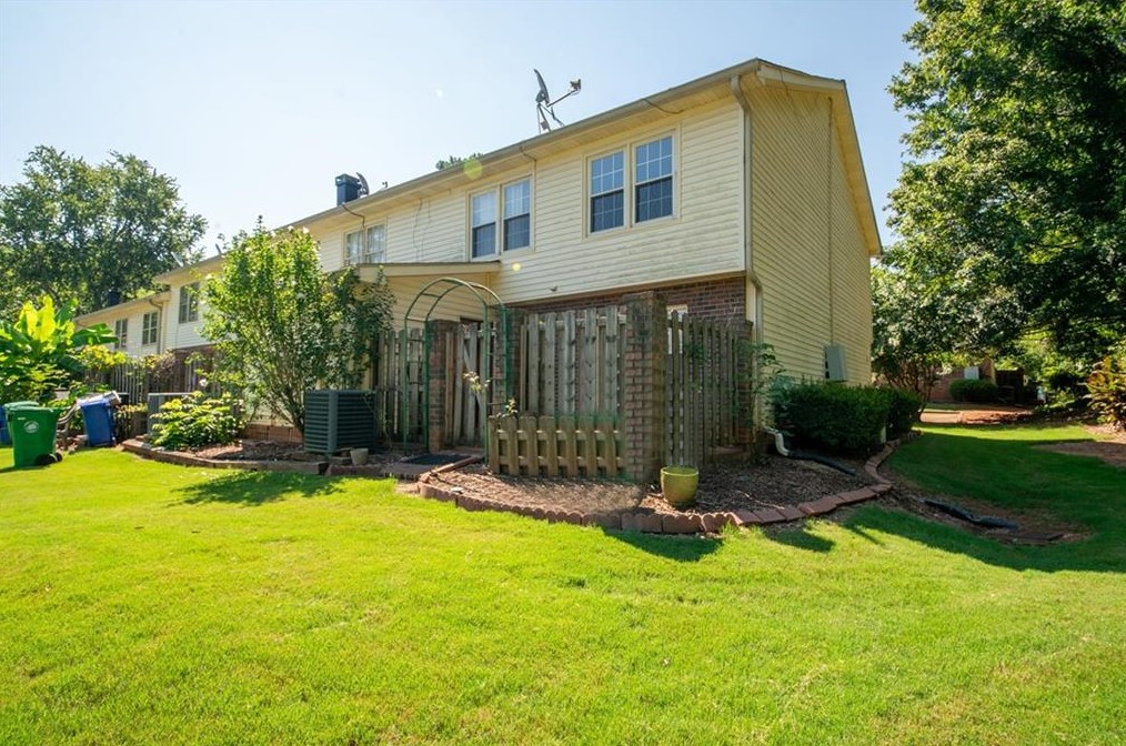 2464 Lehaven Dr, Tucker GA  30084-3513 exterior