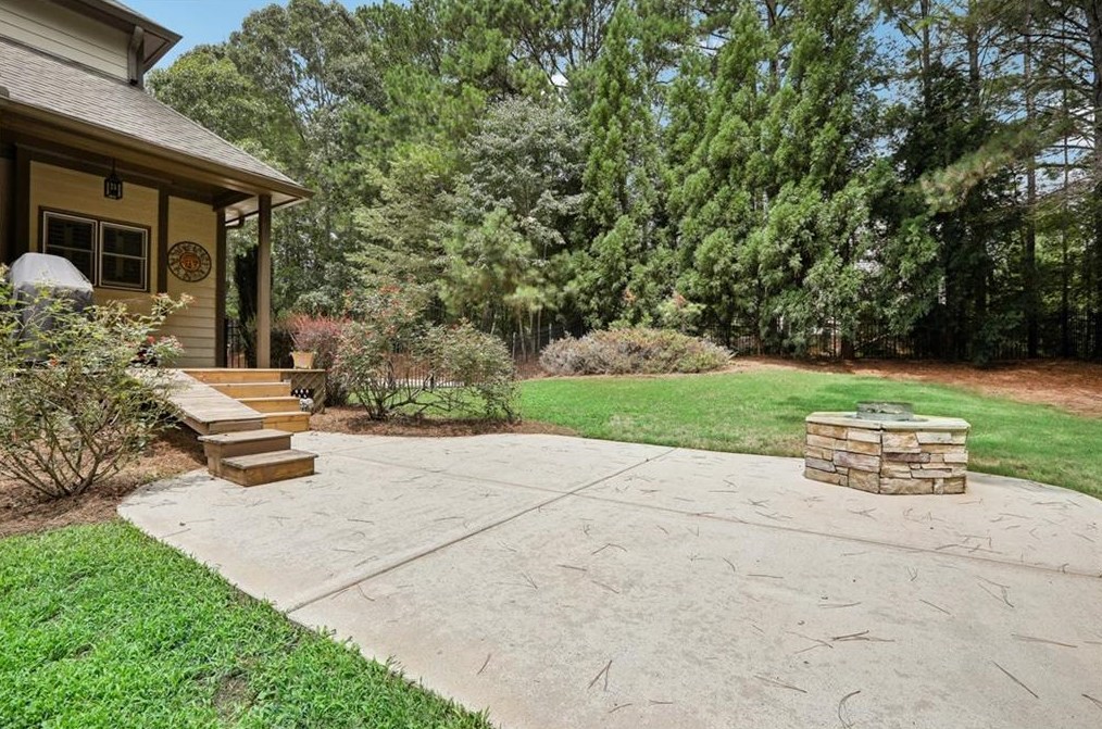 6410 Little Ml Rd, Gainesville GA 30506-4739 exterior