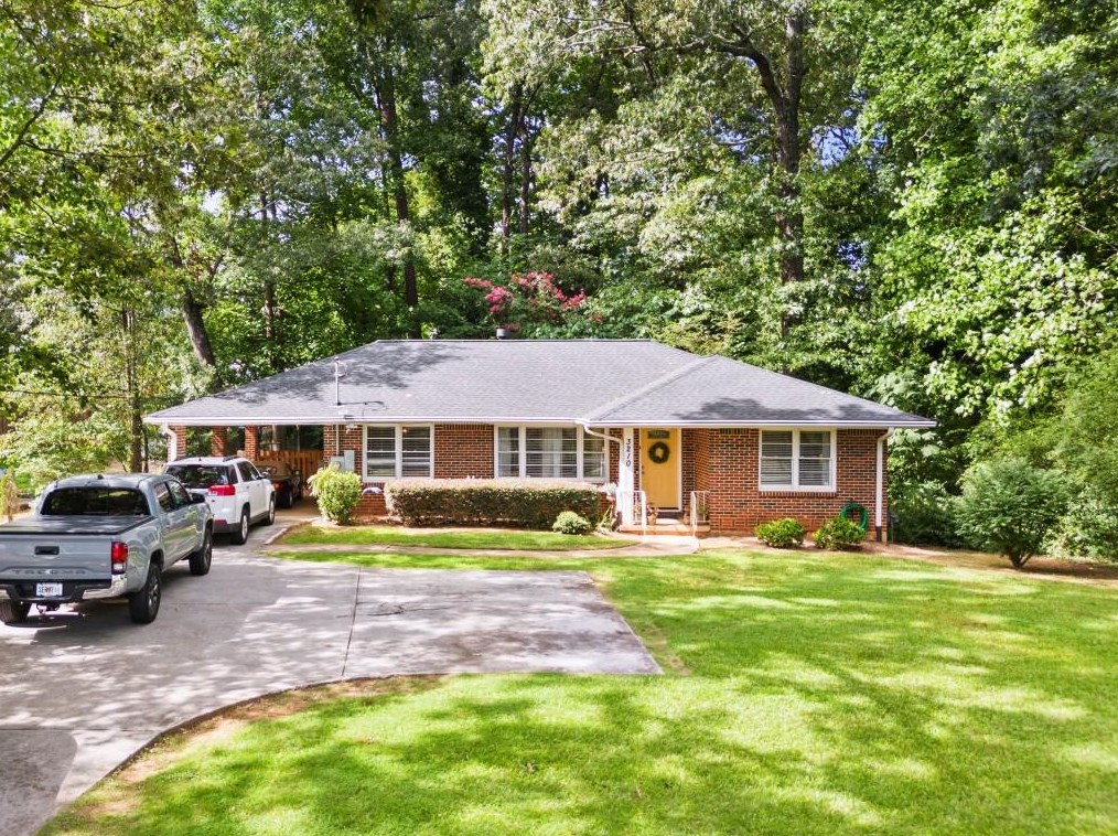 3210 Druid Hills Rd, Decatur GA  30033-2740 exterior
