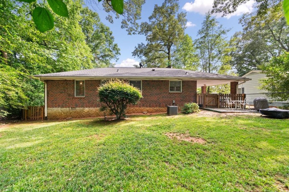 3210 Druid Hills Rd, Decatur GA  30033-2740 exterior