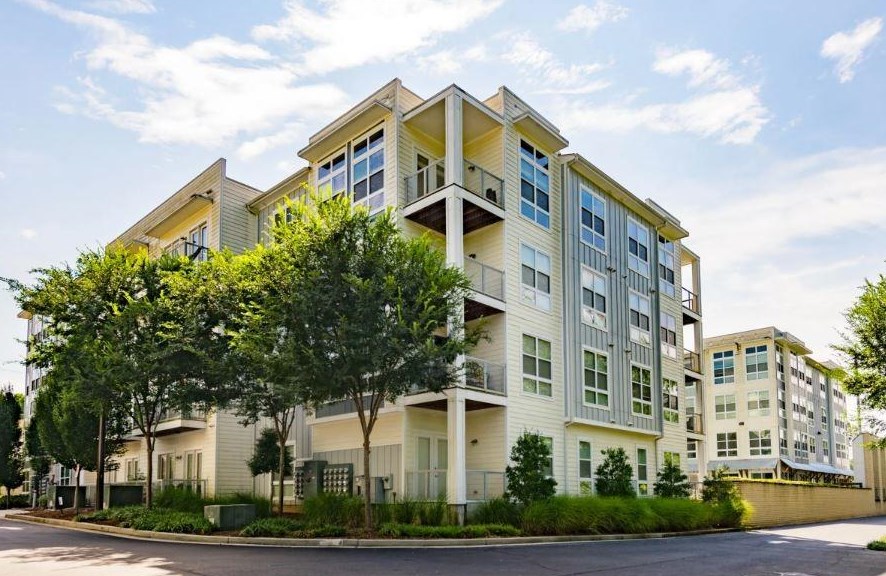 1391 Collier Rd, Atlanta GA  30318-7445 exterior