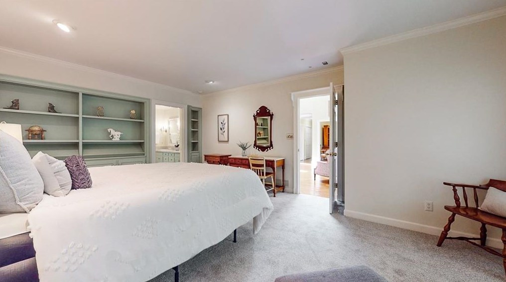 1843 Bedfordshire Dr, Decatur GA  30033-1455 exterior