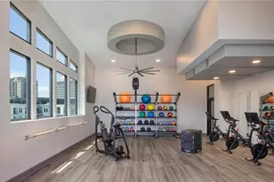 235 Pharr Rd, Atlanta, GA 30305 - Photo 15