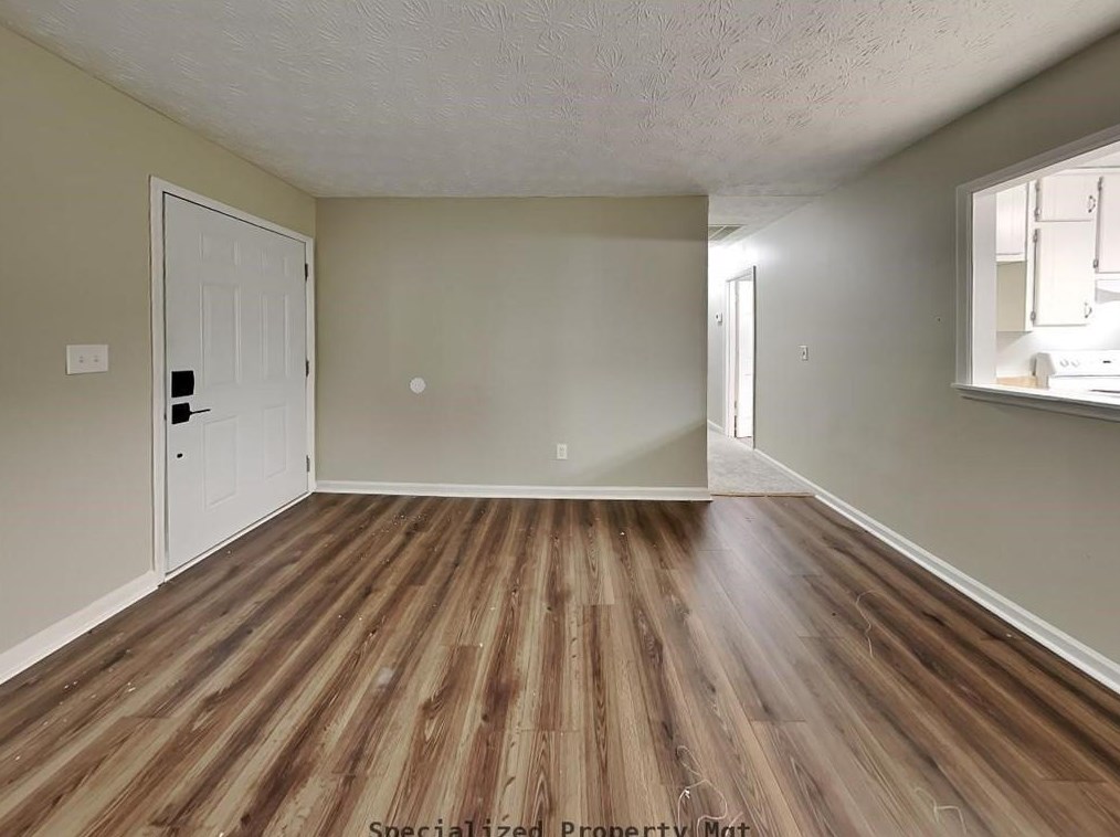 5922 Castlegate Dr, Atlanta GA  30349-6918 exterior