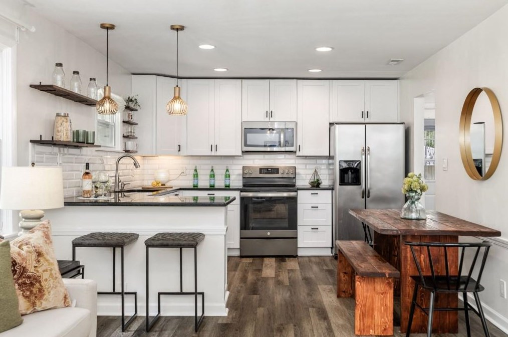 2052 Shamrock Dr, Decatur GA  30032-5953 exterior