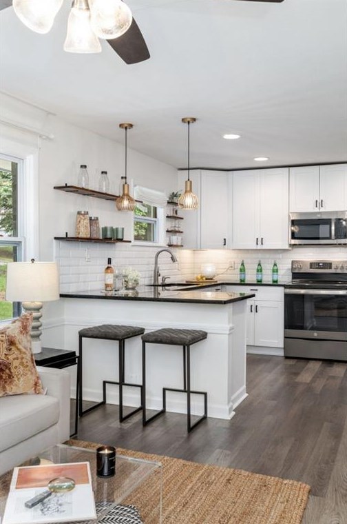 2052 Shamrock Dr, Decatur GA  30032-5953 exterior