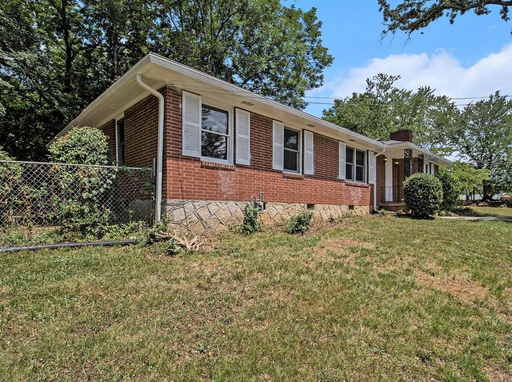 307 Ansley St, Decatur GA  30030-5215 exterior