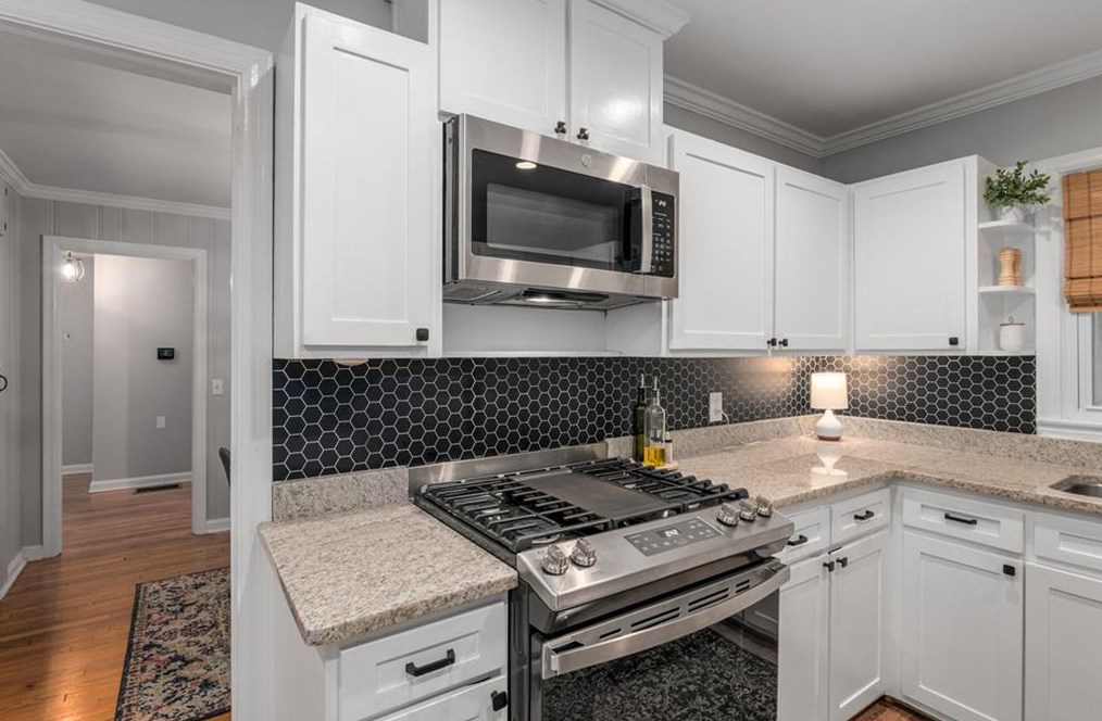 1393 Berkeley Ln, Atlanta GA  30329-3301 exterior