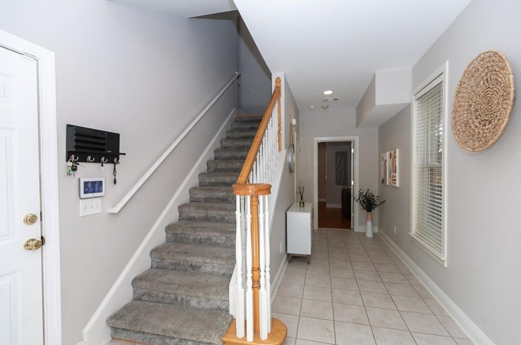 2493 Manor Walk, Decatur GA  30030-1654 exterior