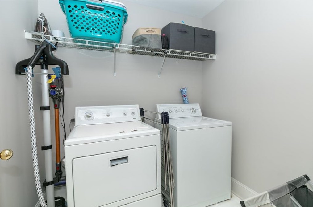 2493 Manor Walk, Decatur GA  30030-1654 exterior