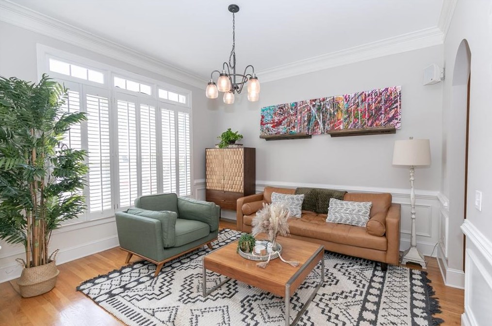 2493 Manor Walk, Decatur GA  30030-1654 exterior