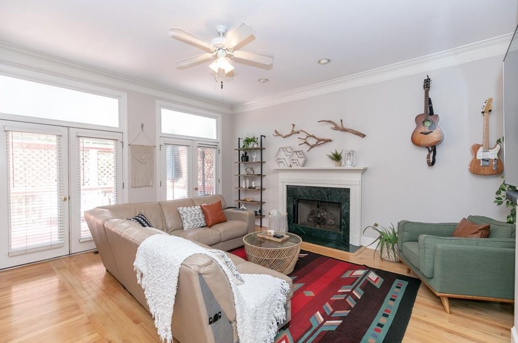 2493 Manor Walk, Decatur GA  30030-1654 exterior