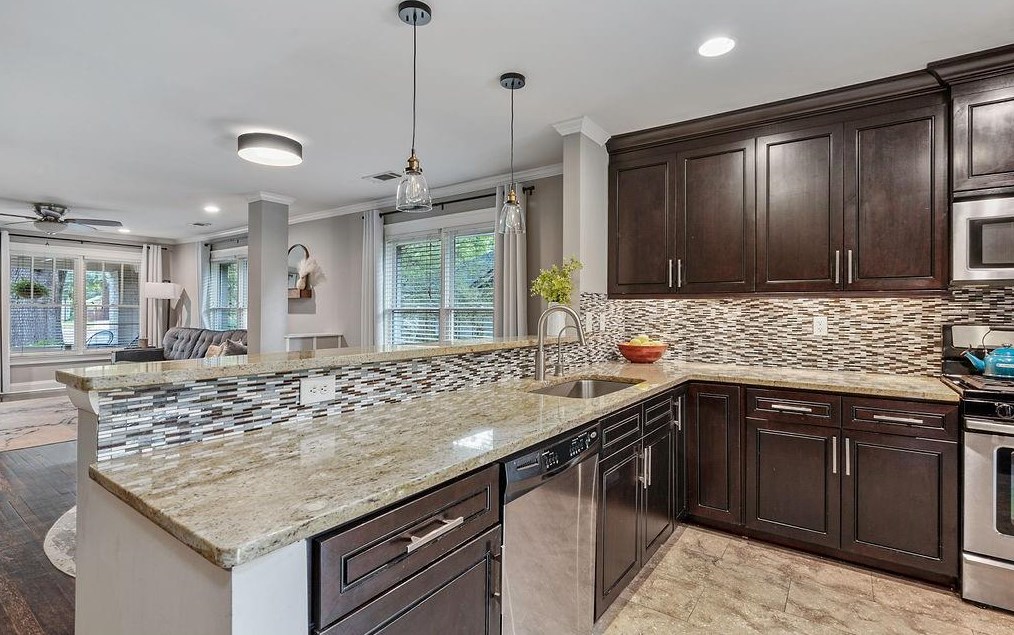 1727 Flat Shoals Rd, Atlanta GA  30349-6173 exterior