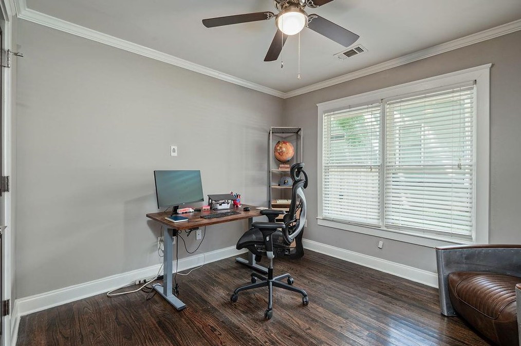 1727 Flat Shoals Rd, Atlanta GA  30349-6173 exterior
